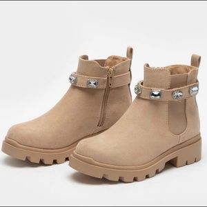 STEVE MADDEN BOOTIES